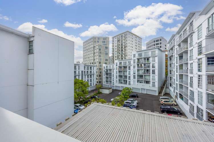 5D/15 City Road Auckland Central_1