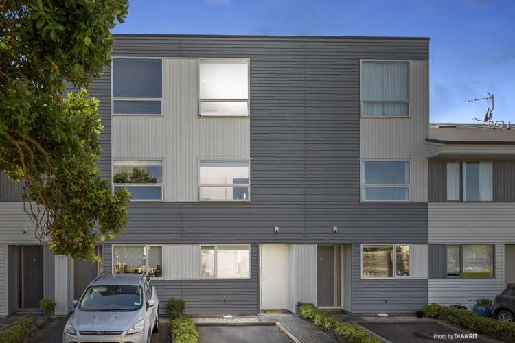 5/2 Stone Street Miramar_9