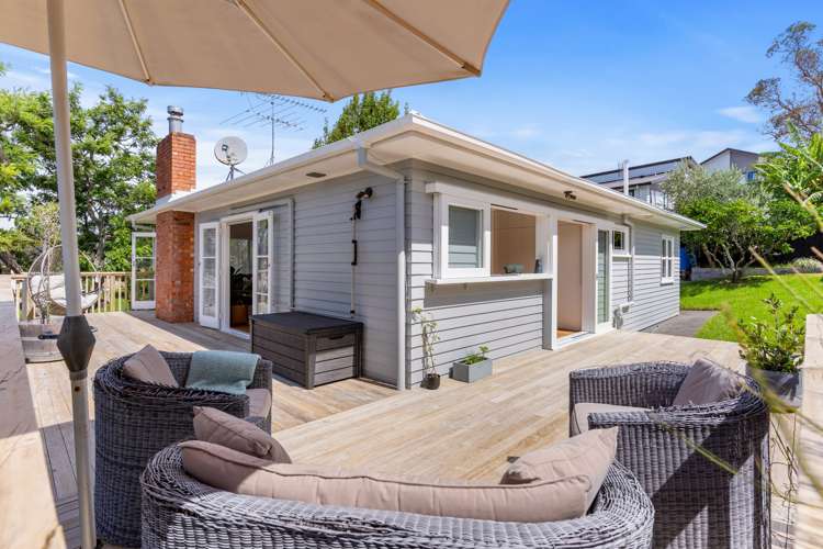 4 Packham Place Beach Haven_11