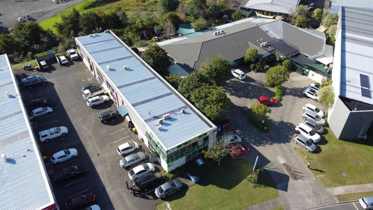 Unit A/7 Vega Place Mairangi Bay_3