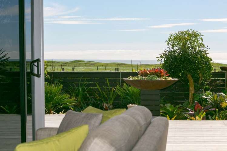 9c Dolphin Parade Bell Block_8