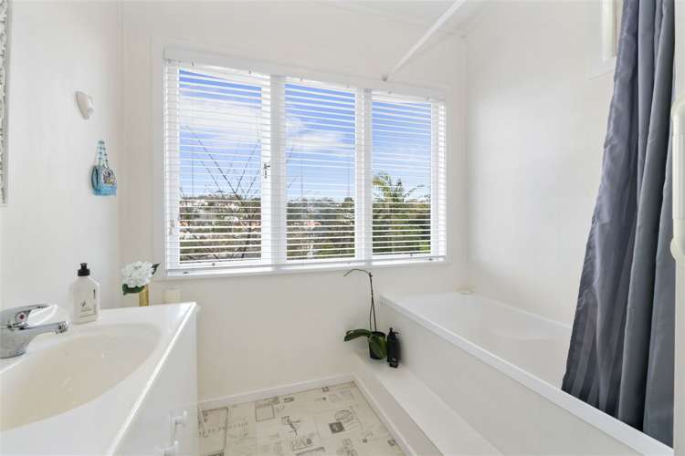 27 Langton Road Stanmore Bay_14