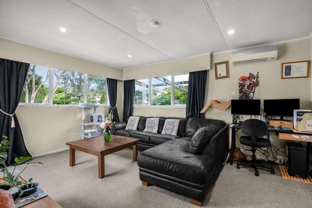 218 Dowse Drive Maungaraki_4