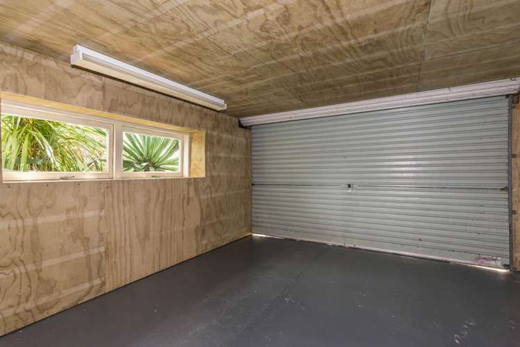 7 Warwick Avenue Titirangi_18