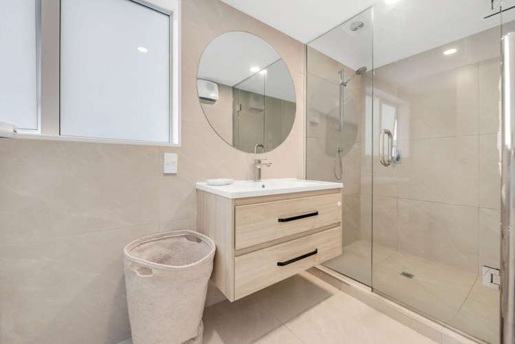 4A Pauline Place Bucklands Beach_10