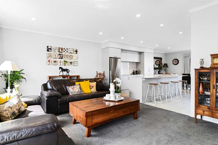 30 Tippet Crescent Wigram_5