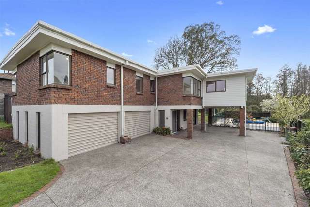 15 Perindale Drive 1053_1