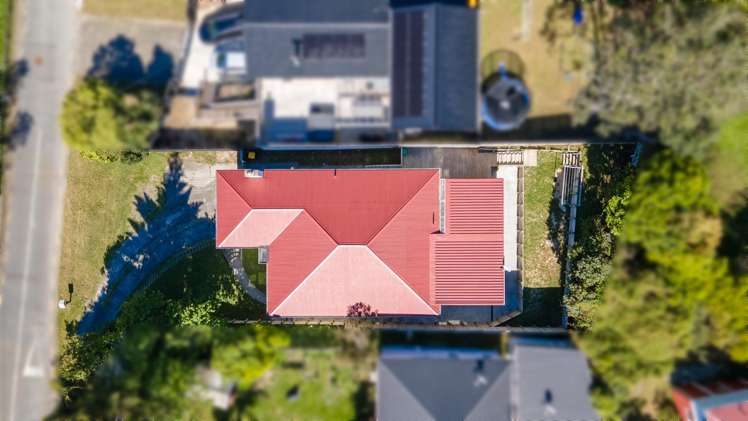 64 Helston Road Paparangi_18