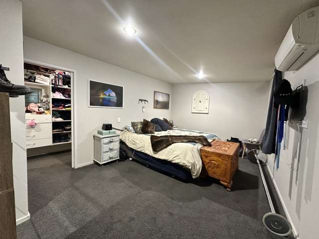 2a Desi Place Hillsborough_3