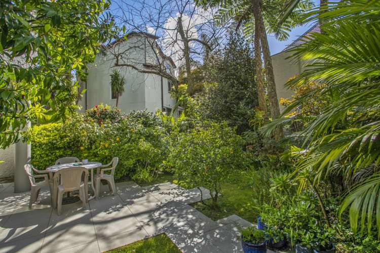 2/6 Sarsfield Street Herne Bay_11