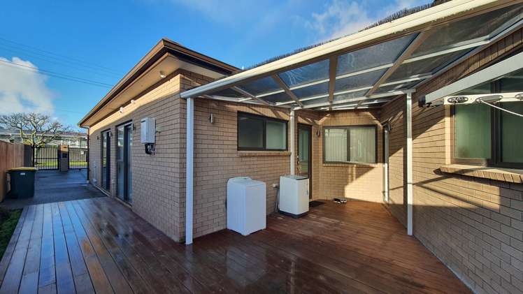 1 Meredith Street Blockhouse Bay_13