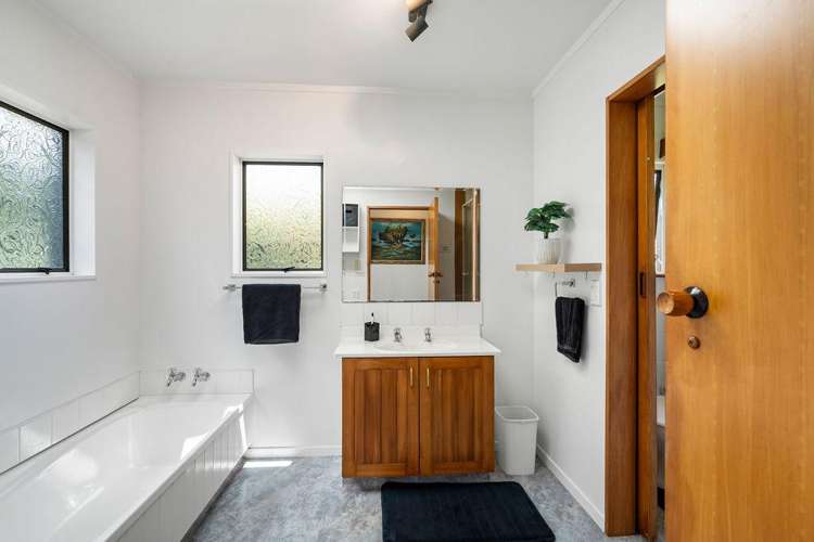 143 Forrester Drive Welcome Bay_17