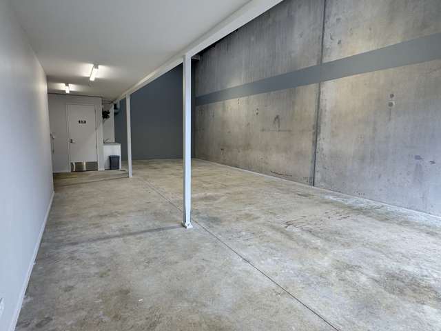 15/3 Oracle Drive Albany_2