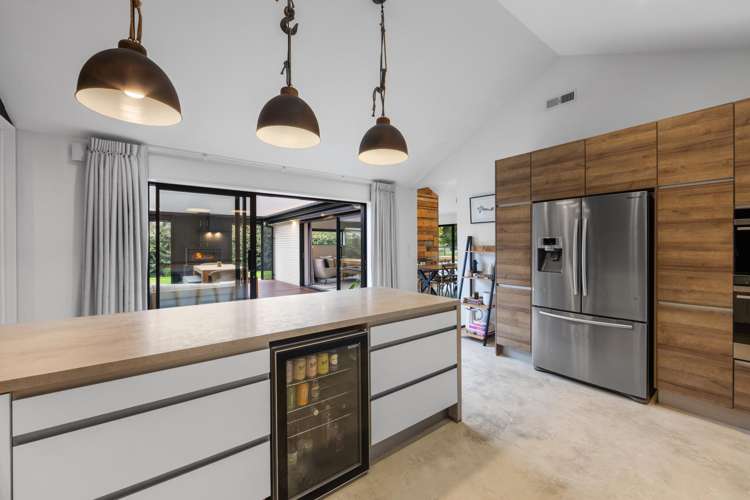 19 Kohunga Crescent Bottle Lake_10