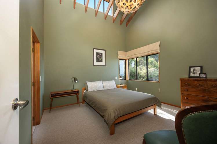 213 Scenic Drive Titirangi_15