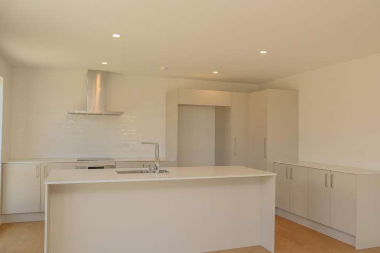 10A Hinau Crescent Kaiata_13