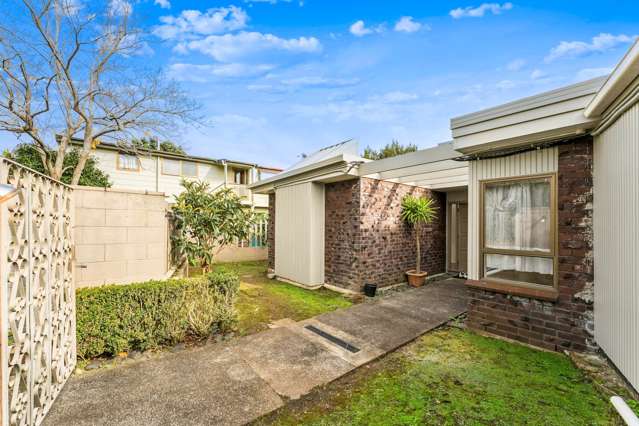 25 Bluewater Place Wattle Downs_1