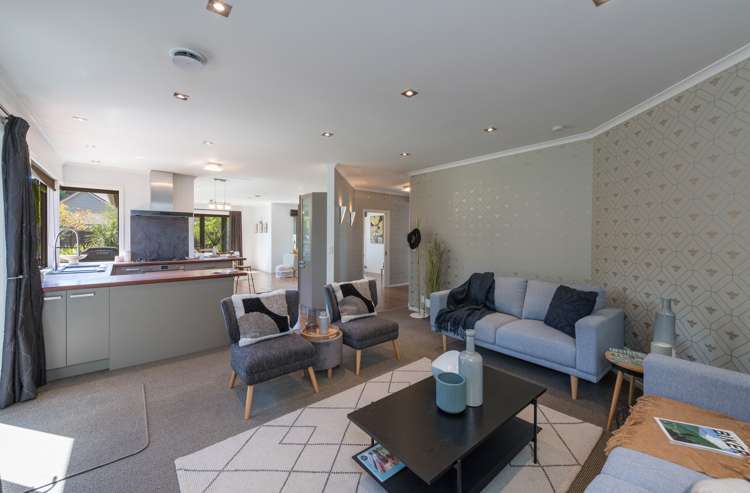 10 Lucy Murcott Place Stoke_17