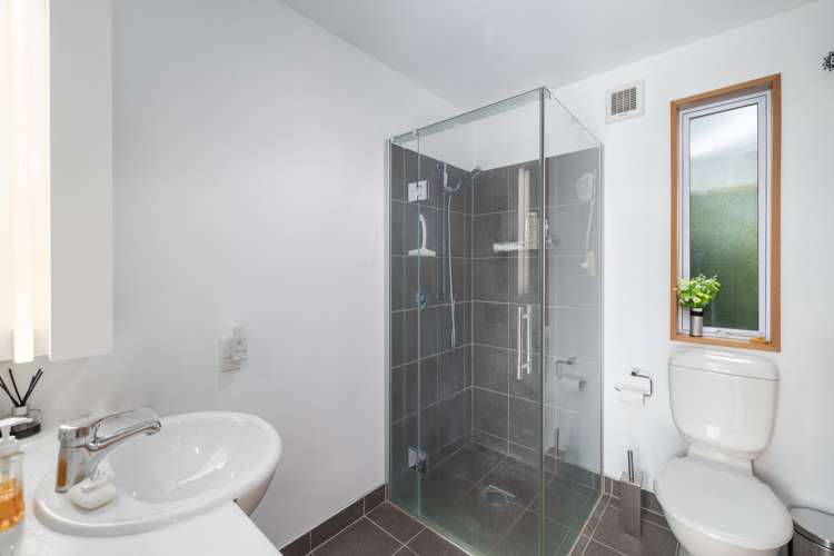 17 Athol Place Diamond Harbour_18