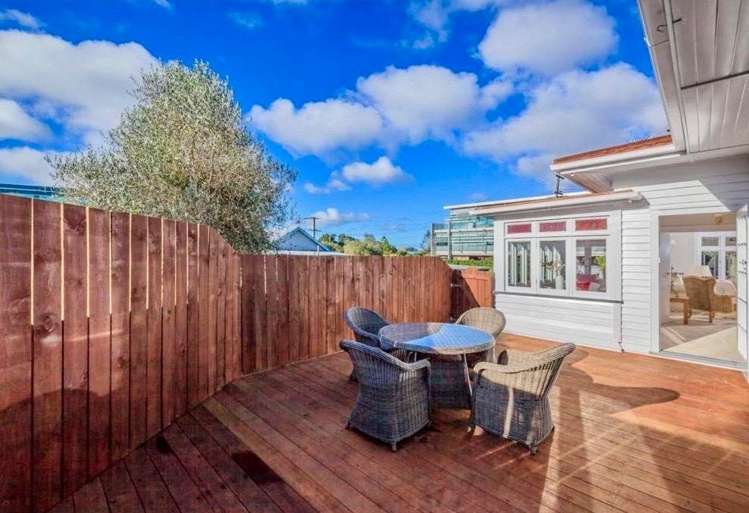 1 Waiohua Road Greenlane_10