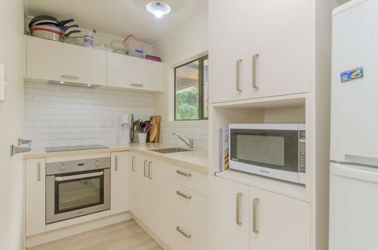 66 Churchill Road Cockle Bay_16