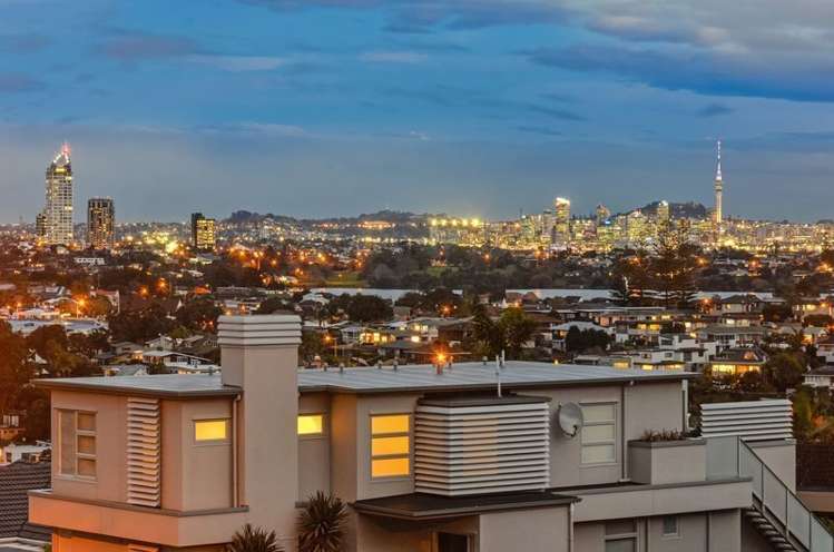 13 Katui Street Castor Bay_19