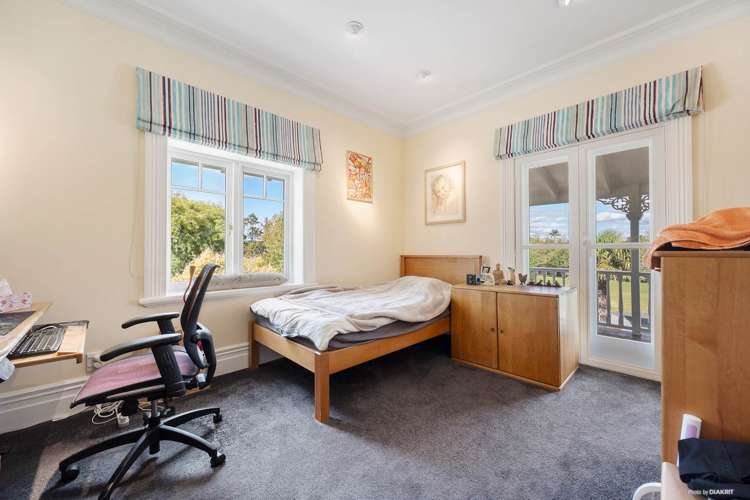 210 Clifton Road Whitford_30