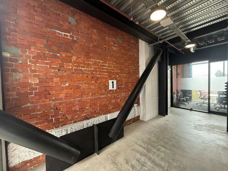 2/14 Wise Street_1
