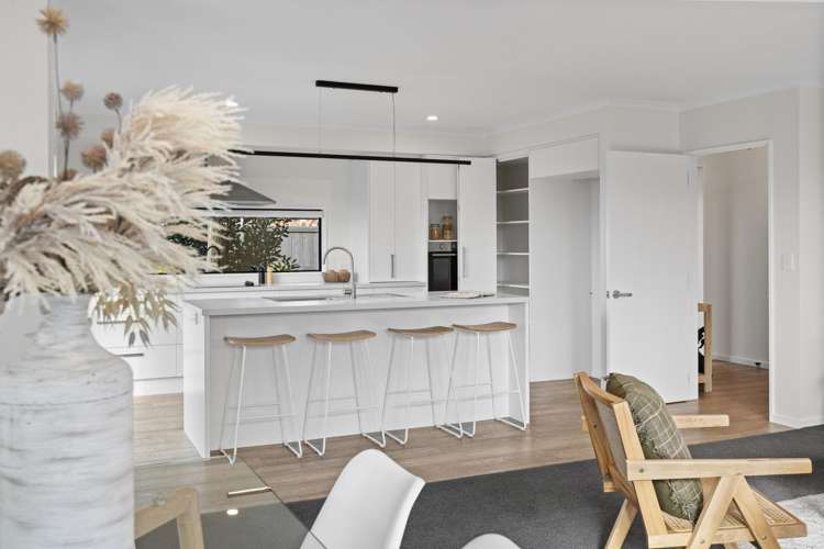 25 Malaga Crescent Harewood_9