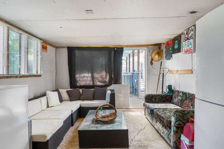 61 Owen Road Outer Kaiti_12