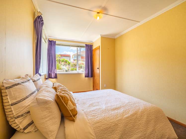 9 Columba Avenue Calton Hill_11