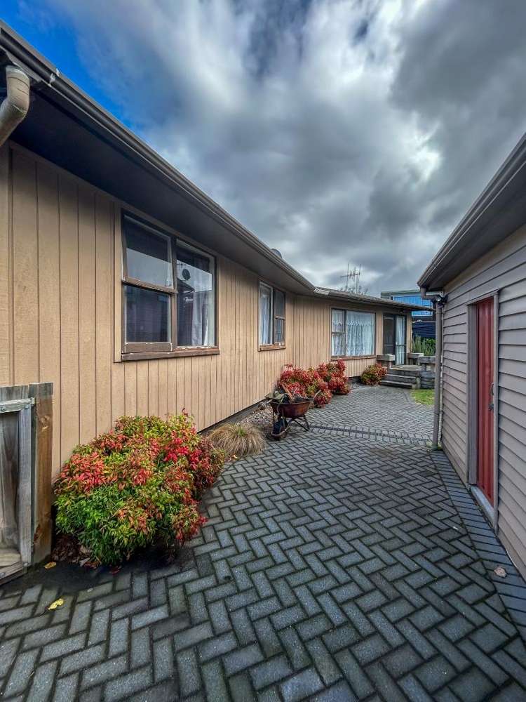 52 Huia Street 11210_3