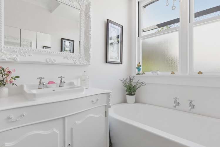 44 Buller Street New Plymouth_24