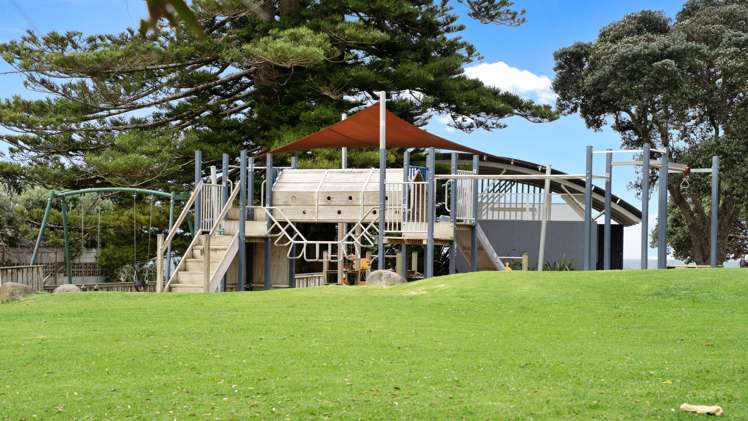 7b Peter Terrace Castor Bay_30