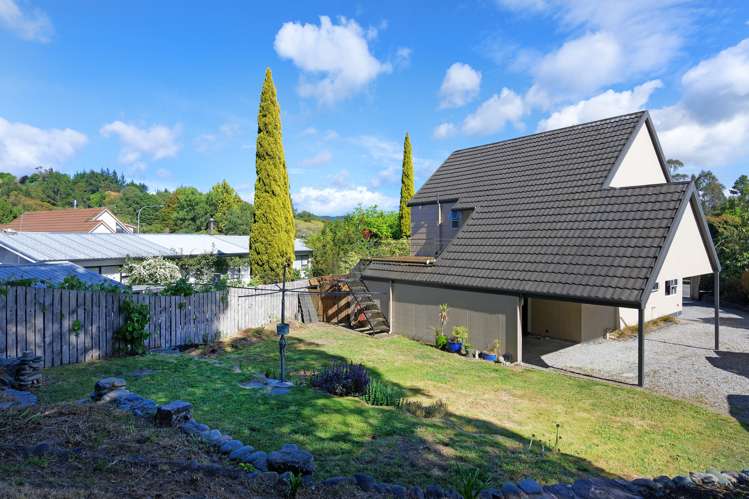 55 Eighty Eight Valley Road Wakefield_21