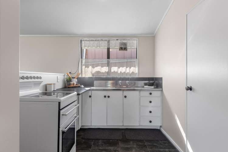 2B Baycroft Avenue Parkvale_8