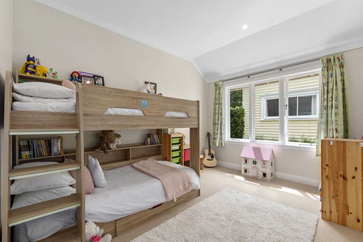 16 Bridge View Road Birkenhead_11