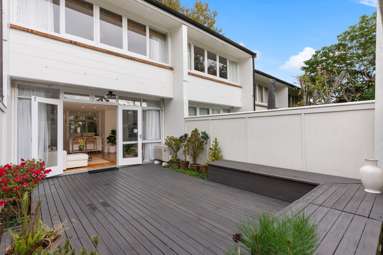 7/142 Howe Street_2