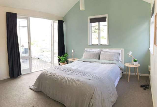 Top central location, quiet, renovated Villa