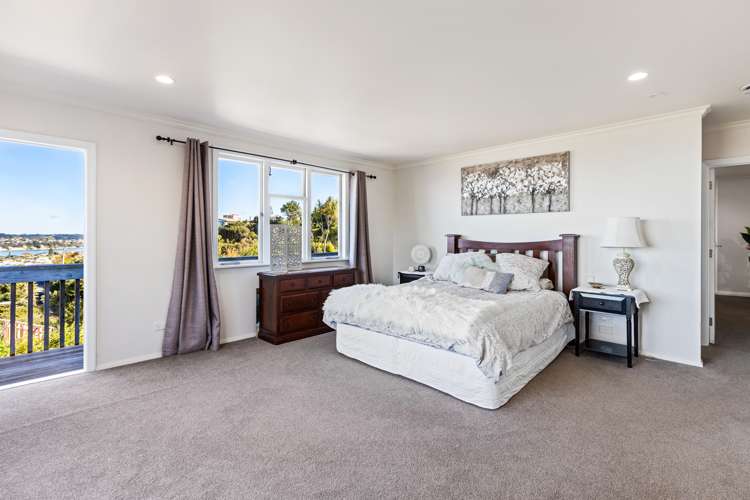 89 Roberts Road Matakatia_16