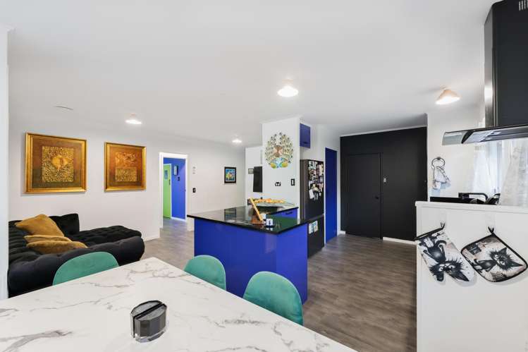 16 Thornlow Street Glendene_24