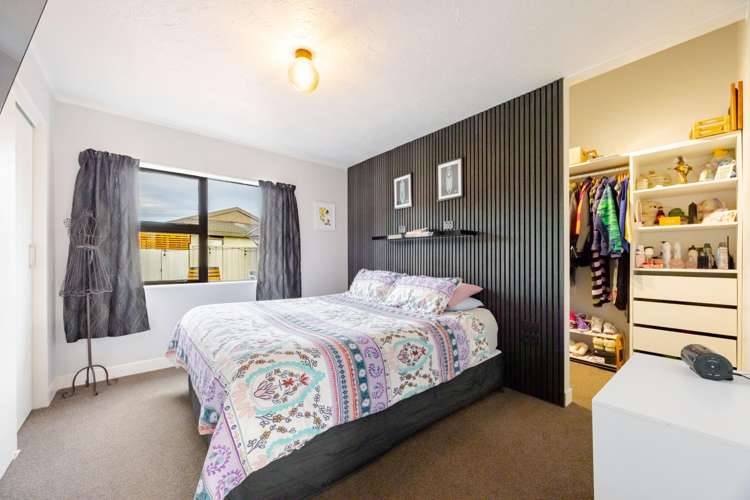 402 Park Road South Akina_9
