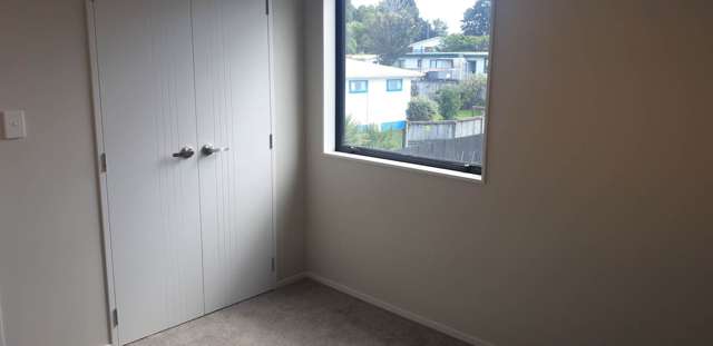 10f Roberts Road Te Atatu South_4