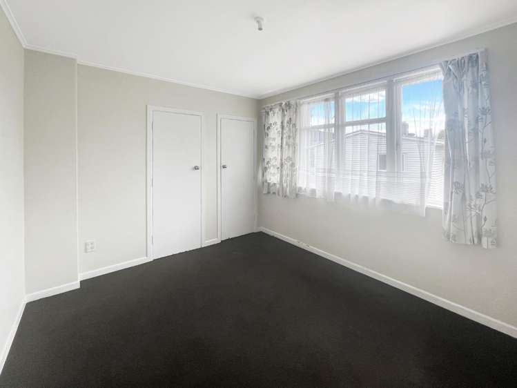 19b Bellingham Crescent 1065_3