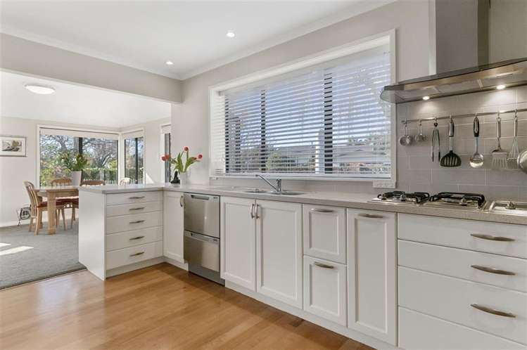 2 Waratah Street Matua_7