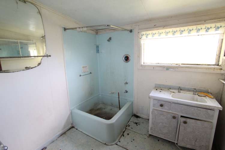 79 Thompsons Road Pahiatua_13