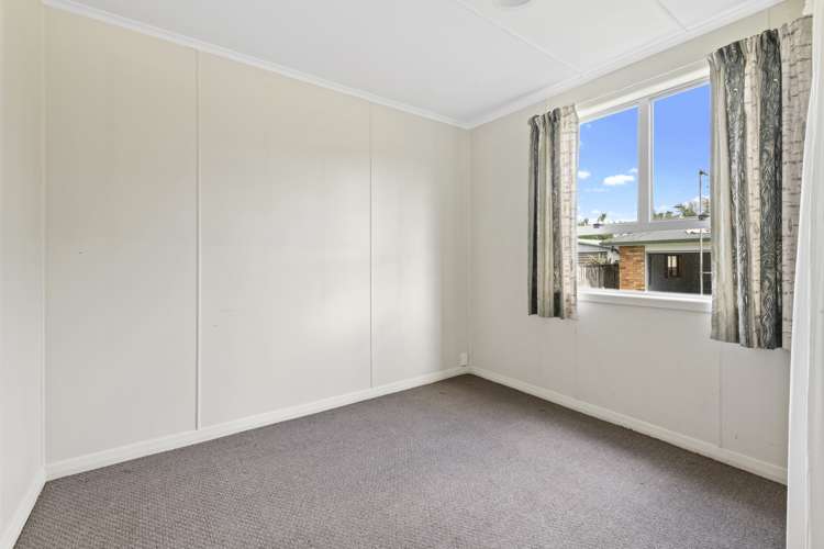 238 Centreway Road Orewa_9