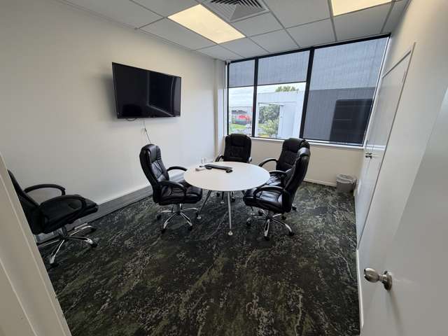 81 Hugo Johnston Penrose_1