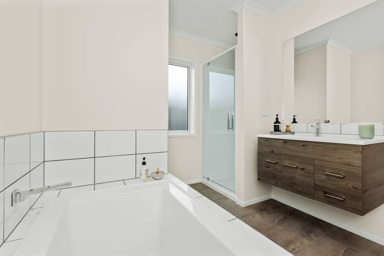 64 Eriksen Road Te Awa_14