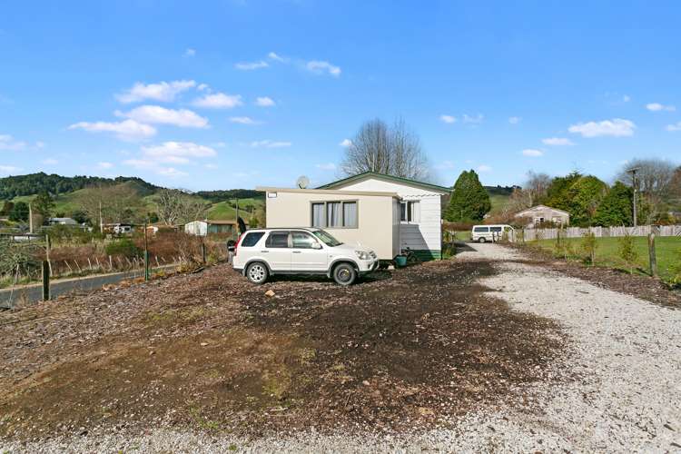 13 School Road Benneydale_11